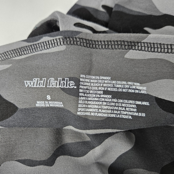 Wild Fable Camouflage Leggings Set Of 2 Black and Gray - Picture 5 of 7